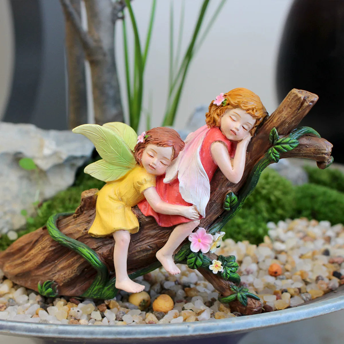 Sleeping Flower Fairy Resin Figurine – Decorative Ornament for Garden, Courtyard, and Flower Pot