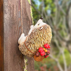 Creative Hedgehog Climbing Vine Resin Pendant – Decorative Wall Ornament for Garden and Courtyard