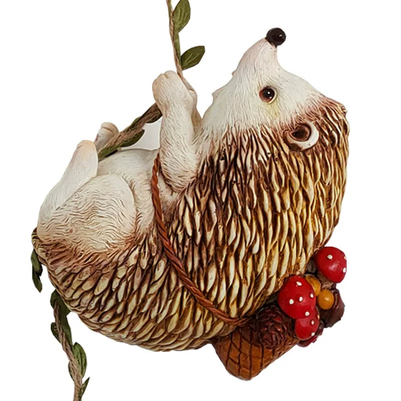 Creative Hedgehog Climbing Vine Resin Pendant – Decorative Wall Ornament for Garden and Courtyard