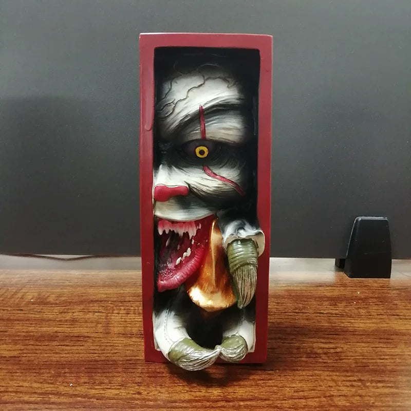 Creative Bookshelf Resin Figurine – Decorative Desktop Ornament