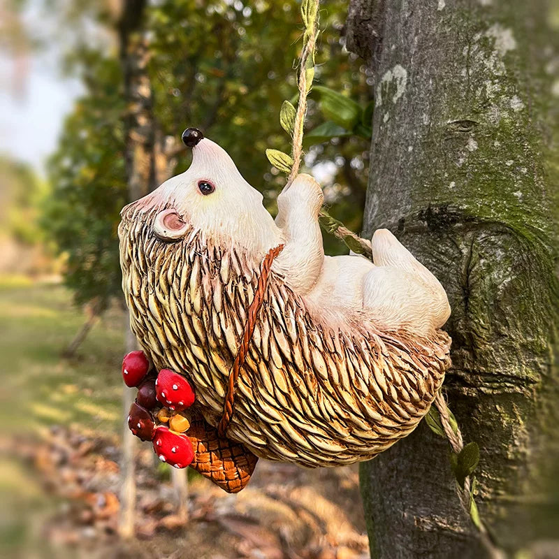 Creative Hedgehog Climbing Vine Resin Pendant – Decorative Wall Ornament for Garden and Courtyard