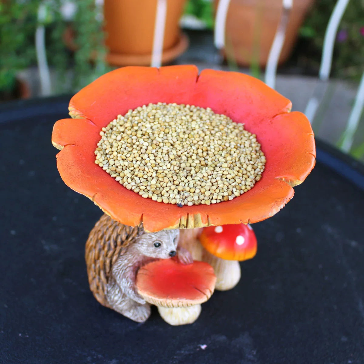 Creative Hedgehog and Mushroom Resin Figurine – Decorative Ornament for Garden and Courtyard