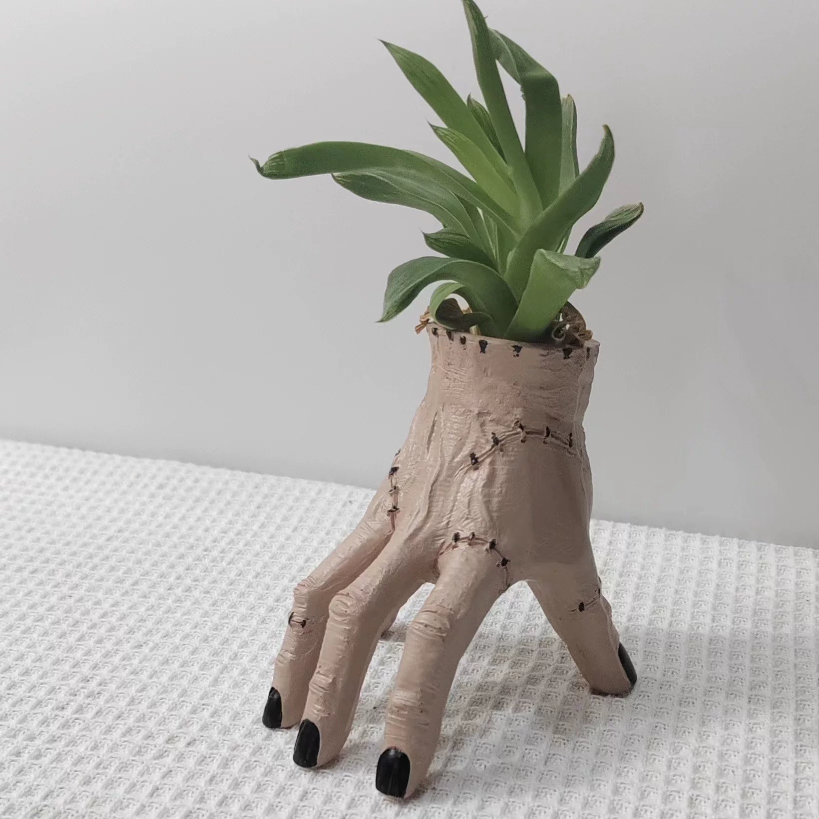 Creative Succulent Resin Flowerpot – Decorative Ornament for Garden and Desktop