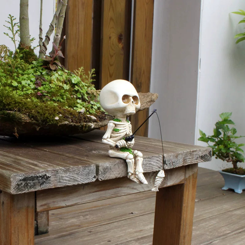 Creative Skull Resin Ornament – Decorative Garden and Fish Tank Figurine